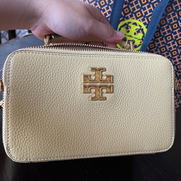 ❌SOLD❌ Tory Burch Britten Crossbody - Picture 2 of 7